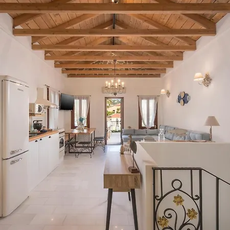 Feriehus Belle Epoque Halepa's House & *