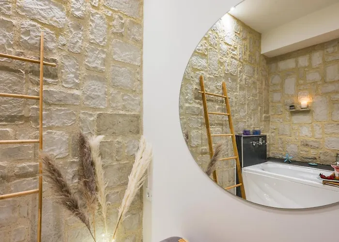 Belle Epoque Halepa's House & *