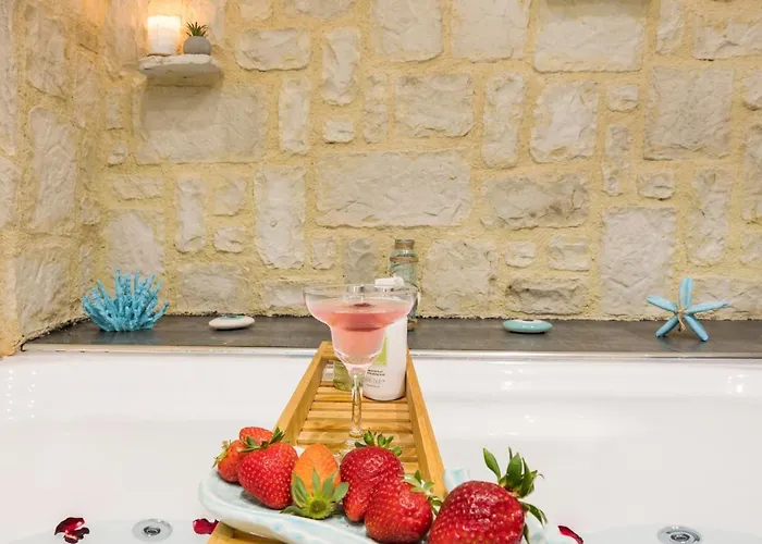 Belle Epoque Halepa's House & * Hriszí Aktí Haniá