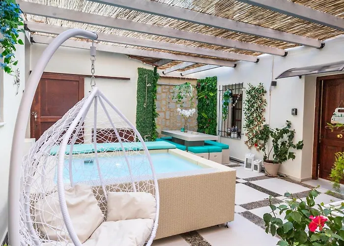 Belle Epoque Halepa's House & Chania (Crete)