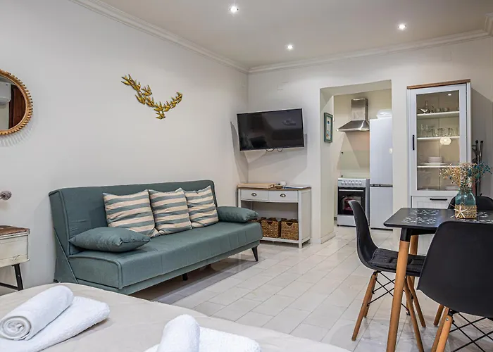 Belle Epoque Halepa's House & Hriszí Aktí Haniá