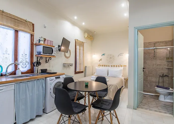 Belle Epoque Halepa's House & *