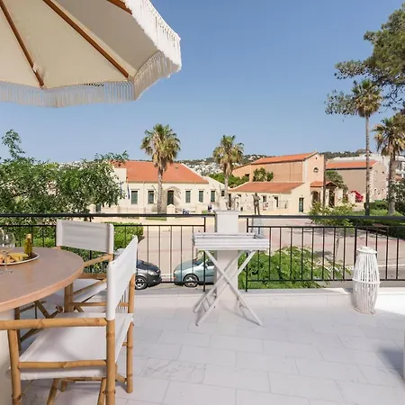 Belle Epoque Halepa's House & Vakantiehuis *